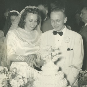 Dottie and Carl on their wedding day (1948)