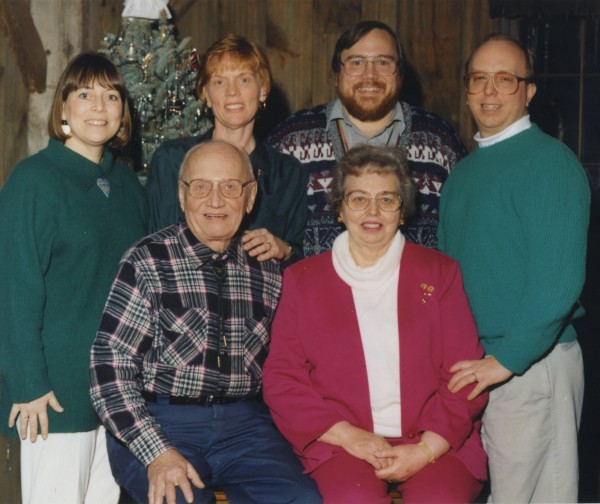 Carl and Dottie with Leigh, Karen, Ron and Don - December 1995 at the house on Bunn Hill Road (Vestal, NY)